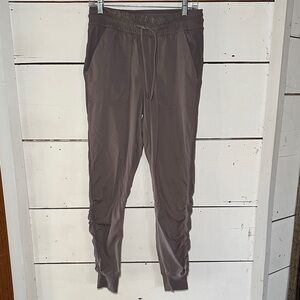 Lululemon Women’s Beyond the Studio Joggers Lunar Rock Size 8